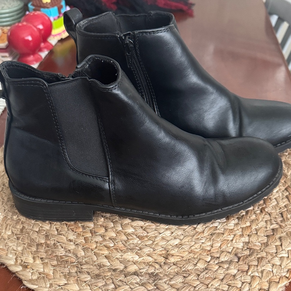 Sonoma Black Ankle Boots